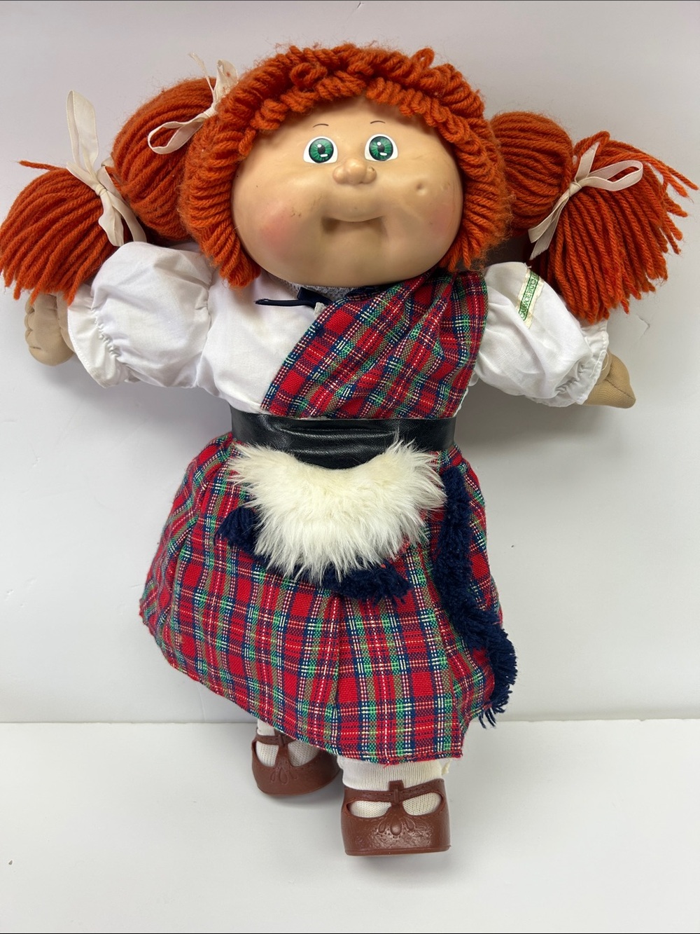 Vintage 80’s red/orange hair green eye Scottish clothes Cabbage Patch byCOLECO